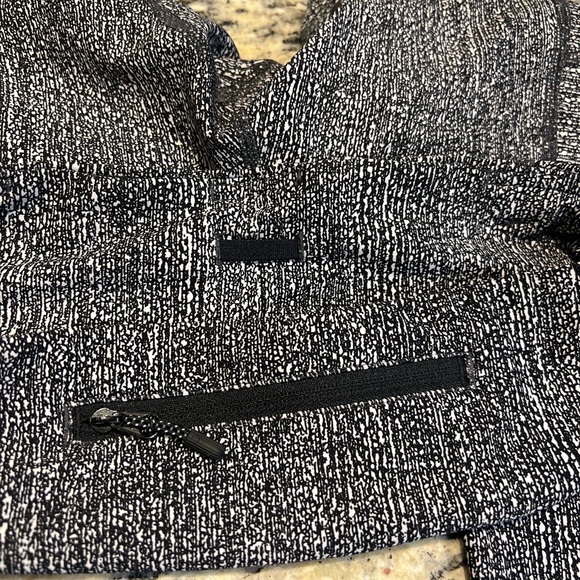 ✨LULULEMON TIGHT STUFF LEGGINGS ✨ - Picture 9 of 13